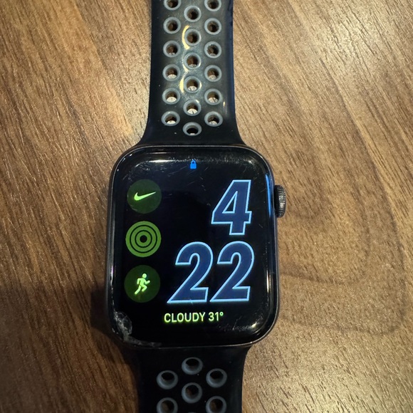 Apple SE Black Smartwatch 44mm